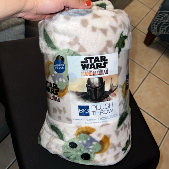 Star Wars Oversized Supersoft Printed Plush Throw - Picture 2 of 5